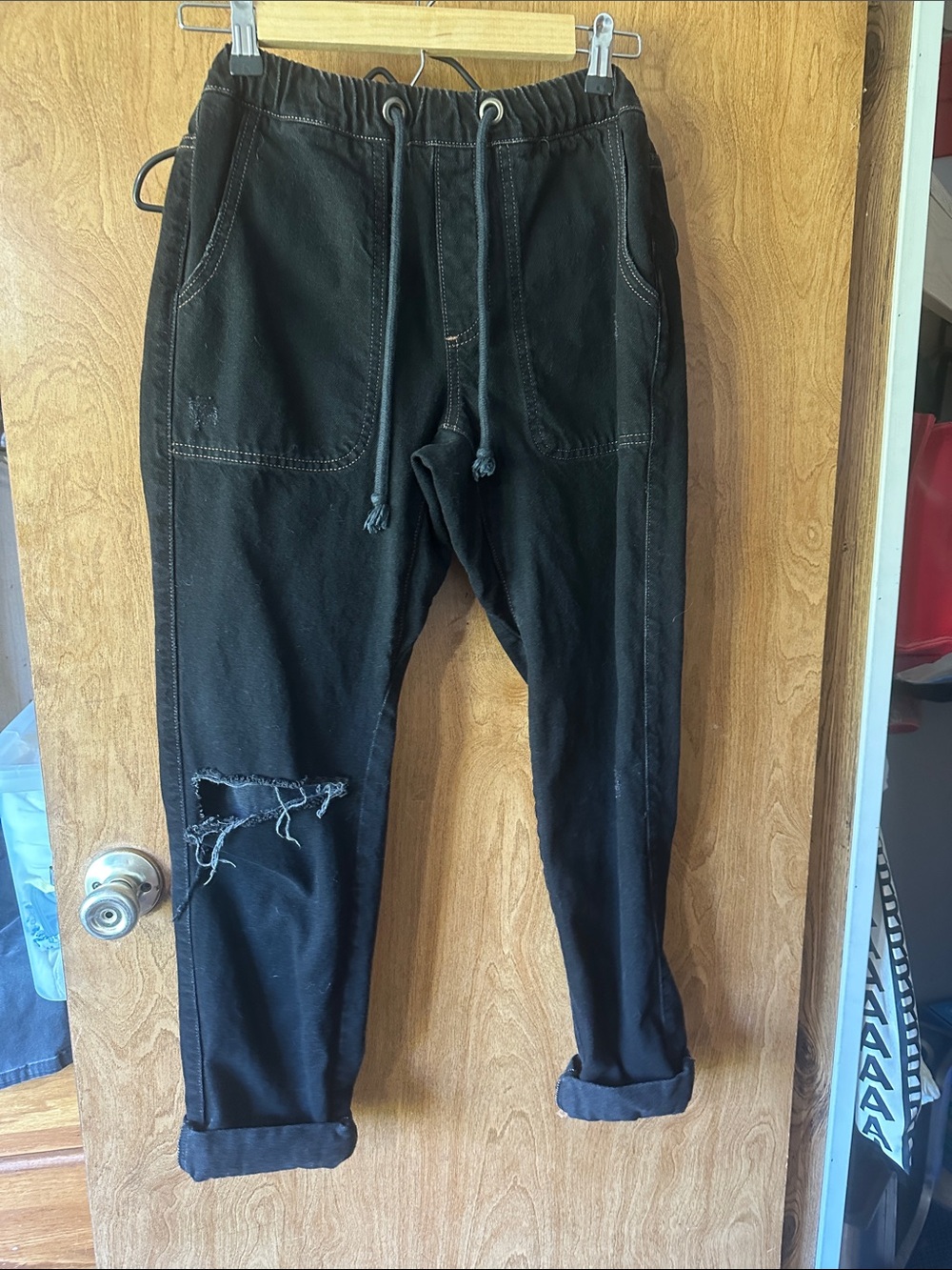 One Teaspoon Black Distressed Ankle Cropped Jeans